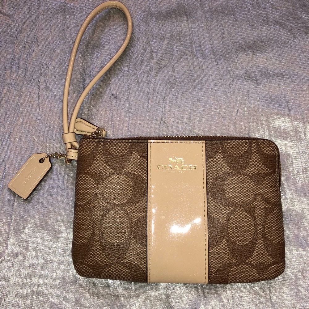 Never Used Coach Wristlet - Picture 1 of 5